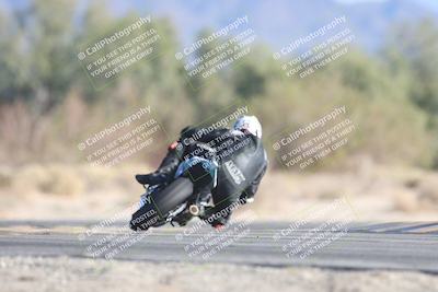 media/Dec-07-2025-CVMA (Sun) [[3e7d2de5dc]]/Race 12- Formula 40 MW and LW/